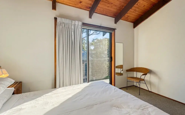 'broulee Break' -2-bed Beach House With Games Room