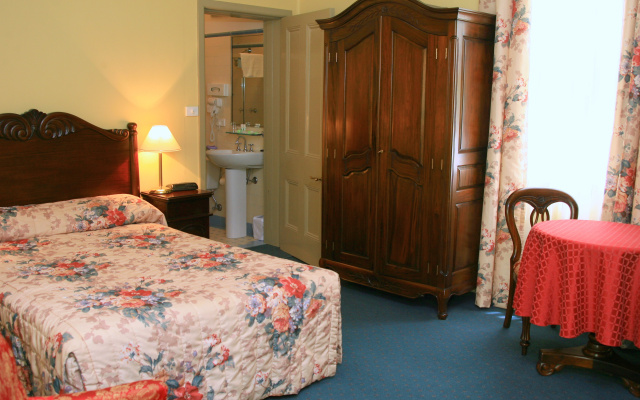 Avonmore on the Park Boutique Hotel – Guest Rooms – Sydney