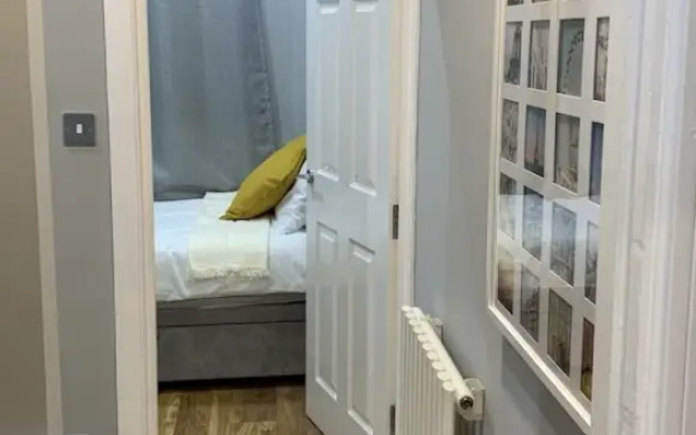 Charming 2-bed Apartment