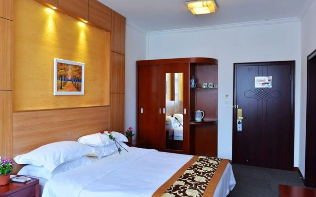 GreenTree Alliance Shanghai ChongMing BaYi Road Walking Street Hotel