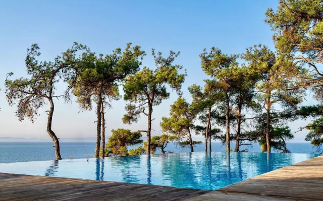 Marisstone Hotel Villa