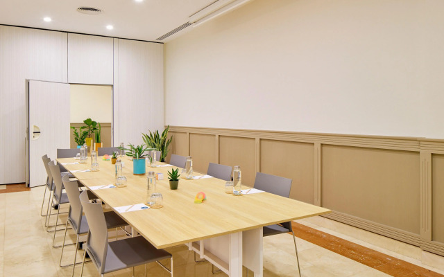 INNSiDE by Melia Barcelona Apolo Hotel