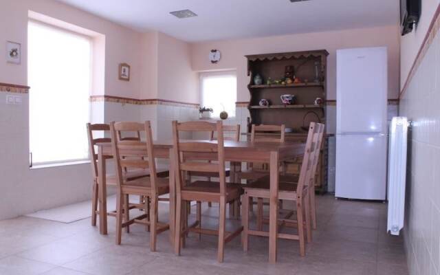 Burgos 102022 5 Bedroom Holiday home By Mo Rentals