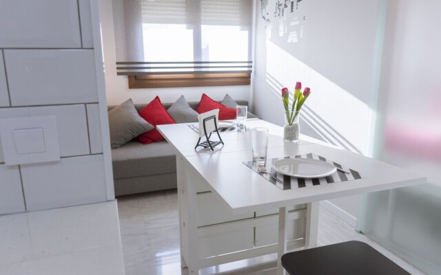 Estudio con parking y piscina en Fibes