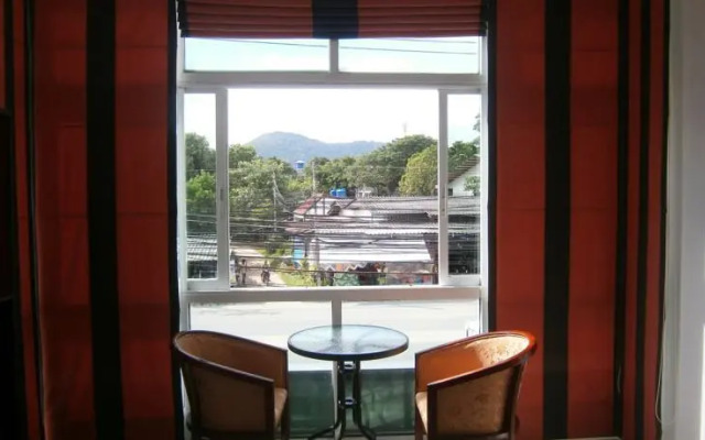 Mais Guesthouse & Coffee Shop