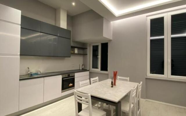 Casa Dante: Oneglia Centro-Marina-Spiagge (3 Min)