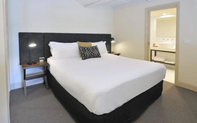 Grand Hotel Melbourne