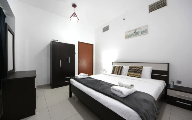 Signature Holiday Home - Marina Pinnacle