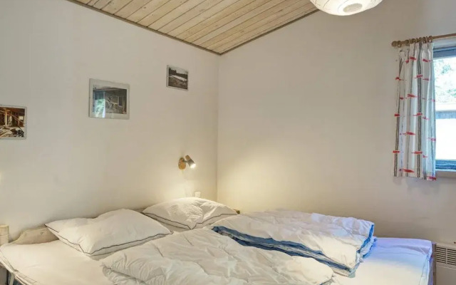10 Person Holiday Home in Dannemare