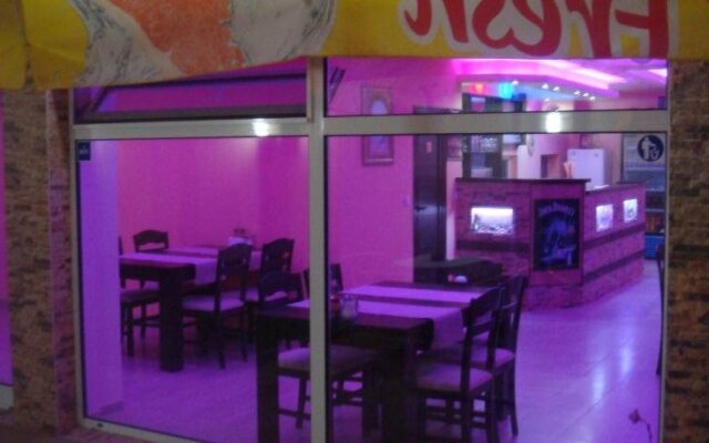 Ivatea Family Hotel