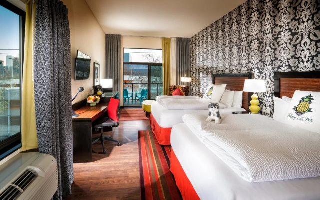 The Maxwell Hotel - A Staypineapple Hotel