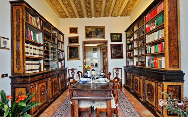 Treasurerome Colosseum Terrace 2BR