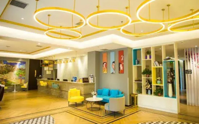 Magnotel Huayin Huashan Scenic Area Hotel