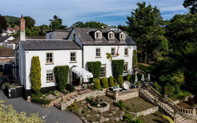 Mount Pleasant Hotel