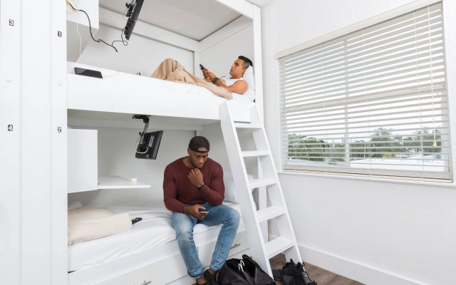 Treehouse Studio Hotel