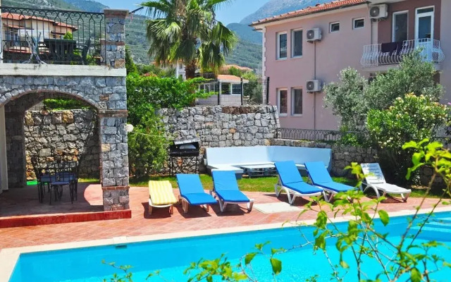 Sam Villa With Private Pool