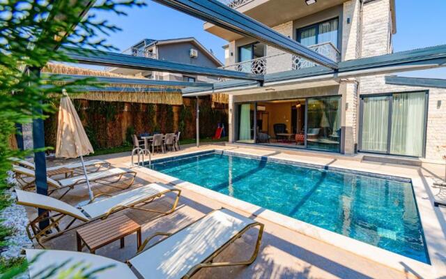 Söğüt 2 - 4 Bedroom with jacuzzi in Fethiye