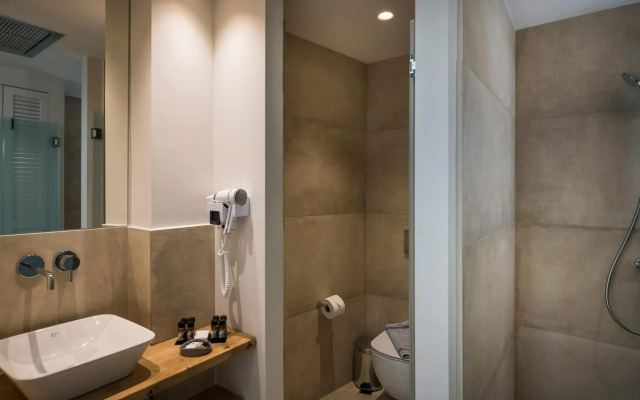 Trianon Luxury Apartments & Suites