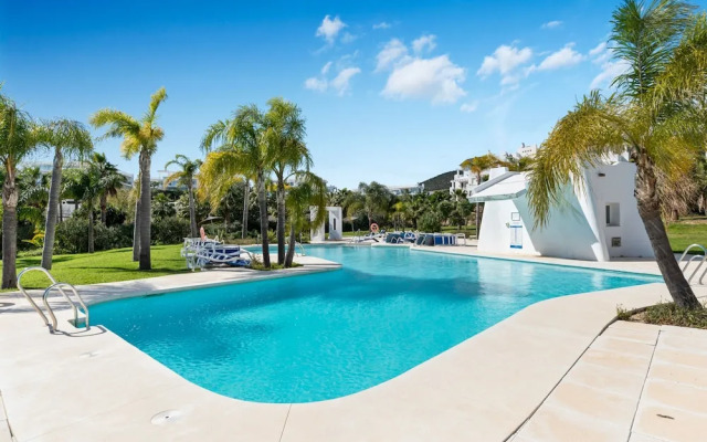 Scenic Apartment in Alcazaba Lagoon Ref M55