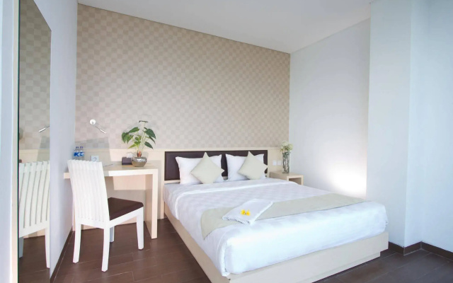 Hotel 88 Grogol by WH