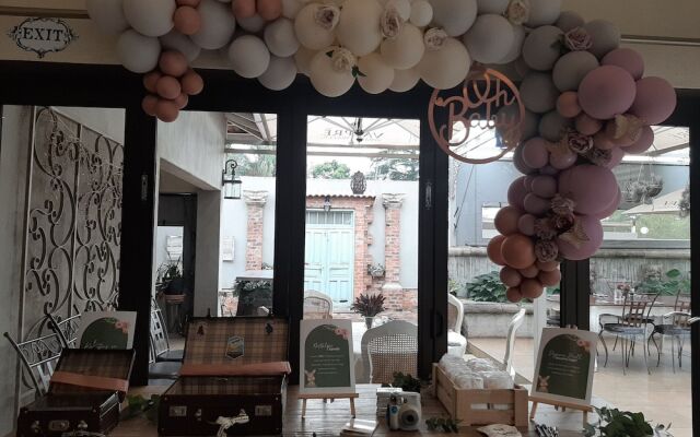 Maison de Leo Luxury Guesthouse