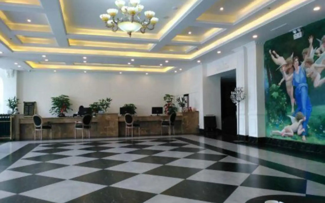 Tasteful Castle(Zaozhuang high speed railway station)