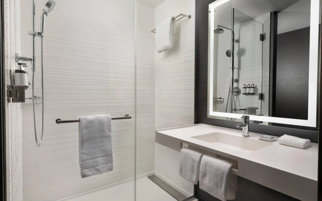 AC Hotel Austin-University