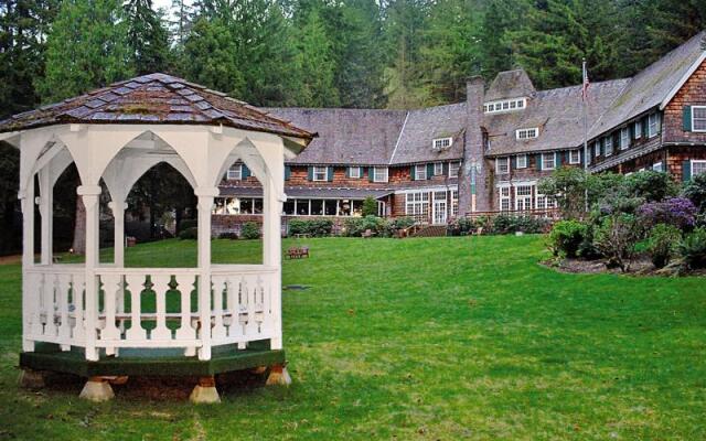 Lake Quinault Lodge