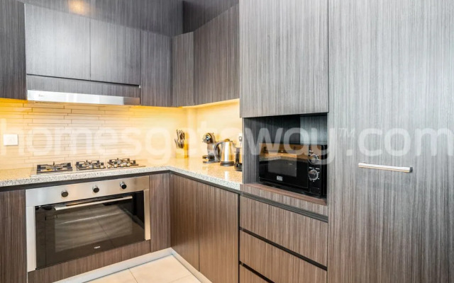 KeyOne - 3BR with Maids in Downtown Views