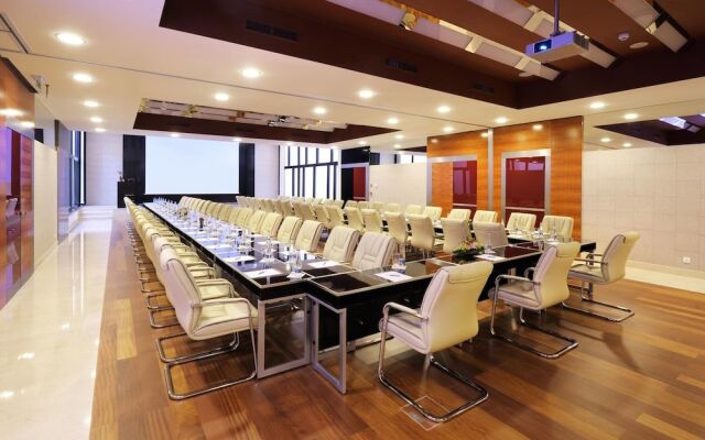 Bilton Continental Hotel