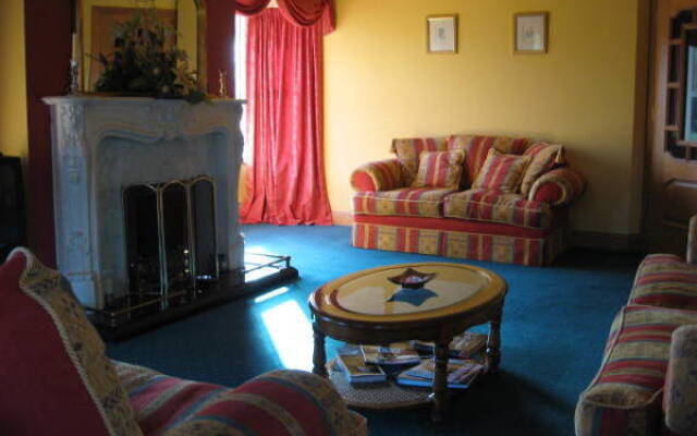 Tailors Lodge