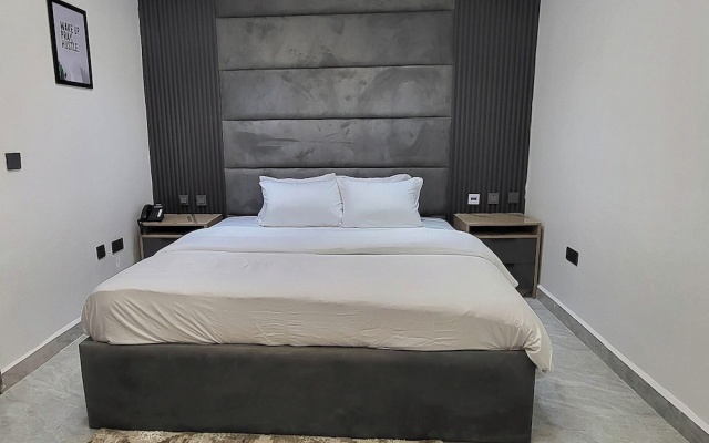 Lofty Xphere Apartment