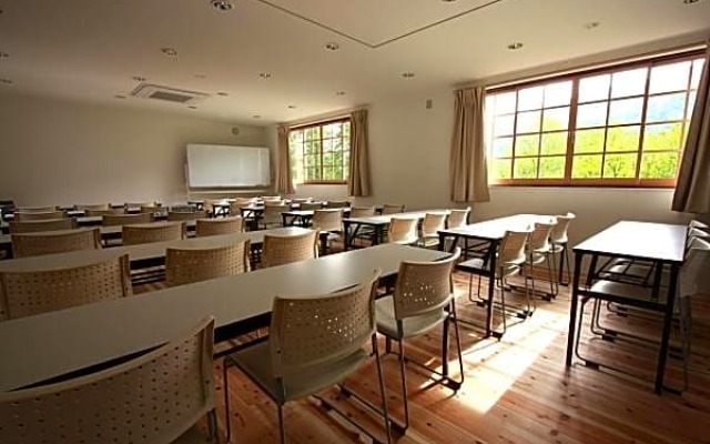 Biwako Makino Hifumikan Guest House