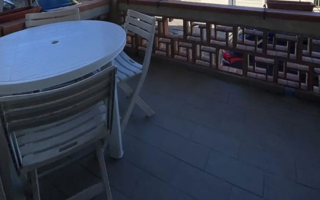 Three-room Apartment 6 Sleeps Acquaviva Area-rif Berna