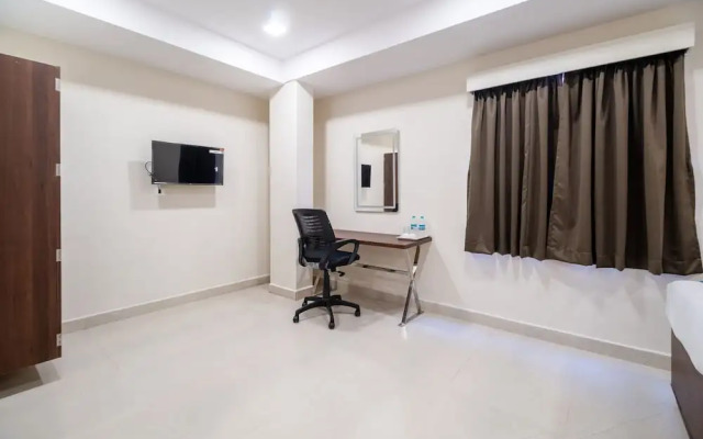 Monday Hotels - Swarna's The Capital