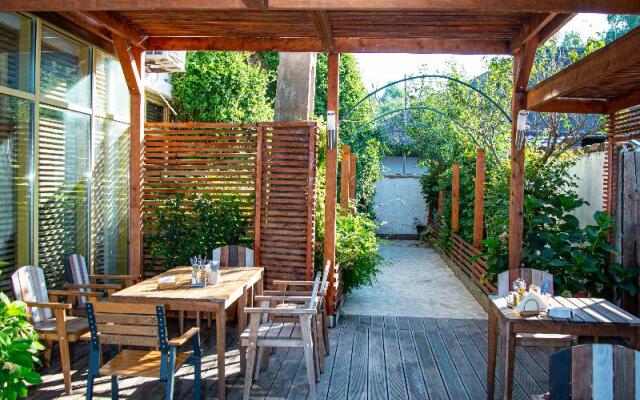 Paradise Delta House