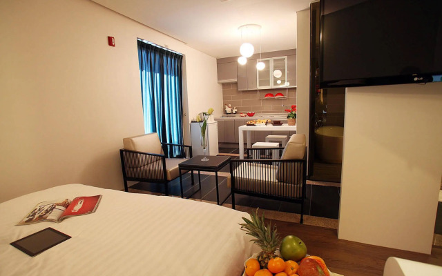 Jazz Around Hotel