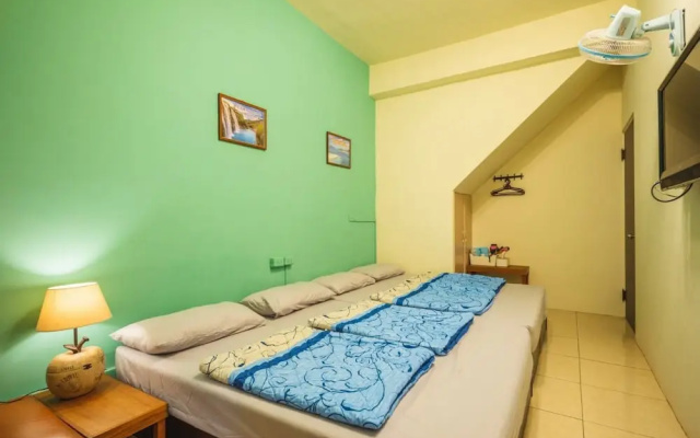 Train hostel