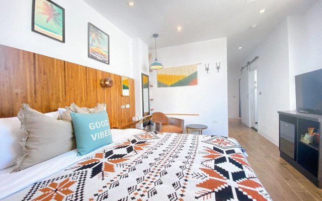 Minimi Inn - SailRock Beach House