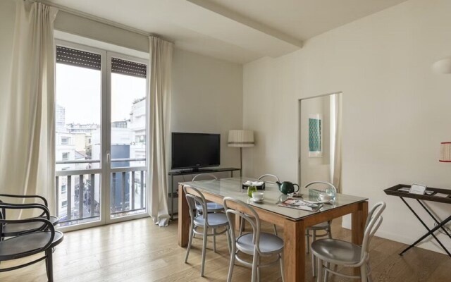 Charming 3-bed Apartment in Milano