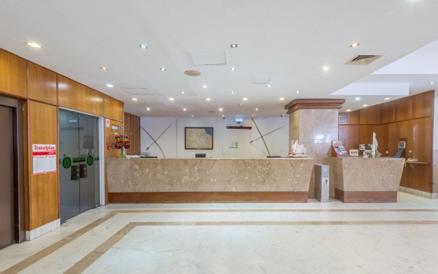 Holiday Inn Express and Suites Lisbon Principe Real by IHG