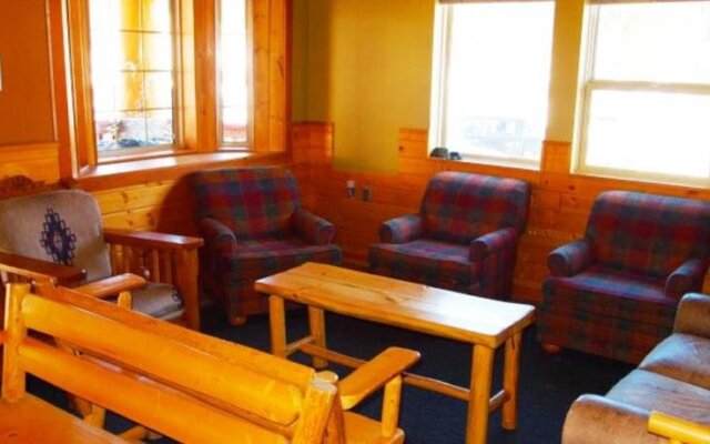 The Apex Mountain Inn