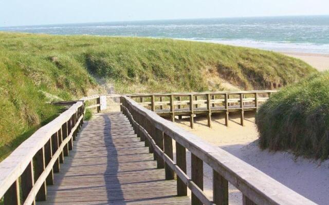 App-7-in-strandnaher-Lage-Baederstil-Villa-in-Wenningstedt-Sylt