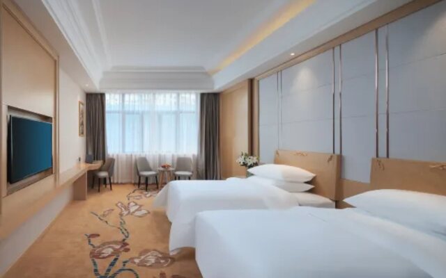 Vienna Hotel (Qiandeng Old Town, Kunshan)