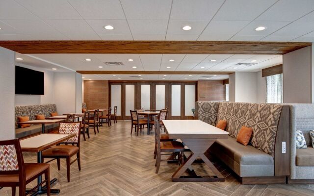 Hampton Inn Santa Fe South