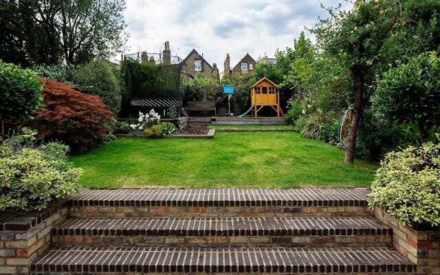 Harmonious Harringay Home