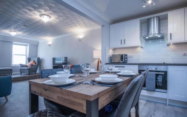 North Beach Heights - 3 Bedroom Penthouse - Tenby