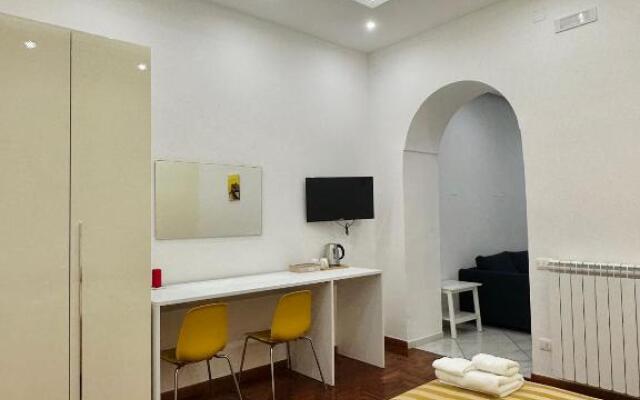 SoLuMa' Chiaja Rooms