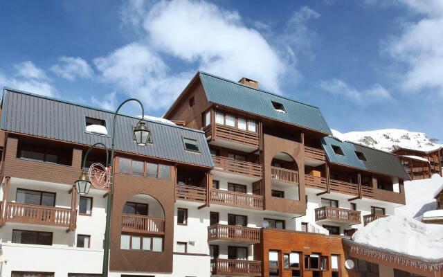 Studio with balcony or terrace near the ski slopes