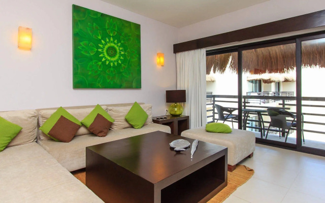 Aldea Thai by Stella Rentals